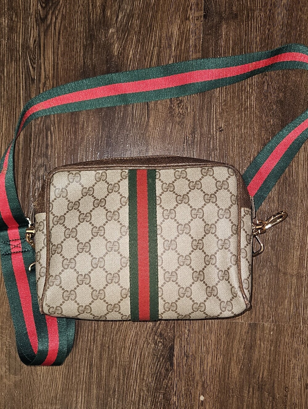 Gucci Parfume Clutch With Unbranded Strap